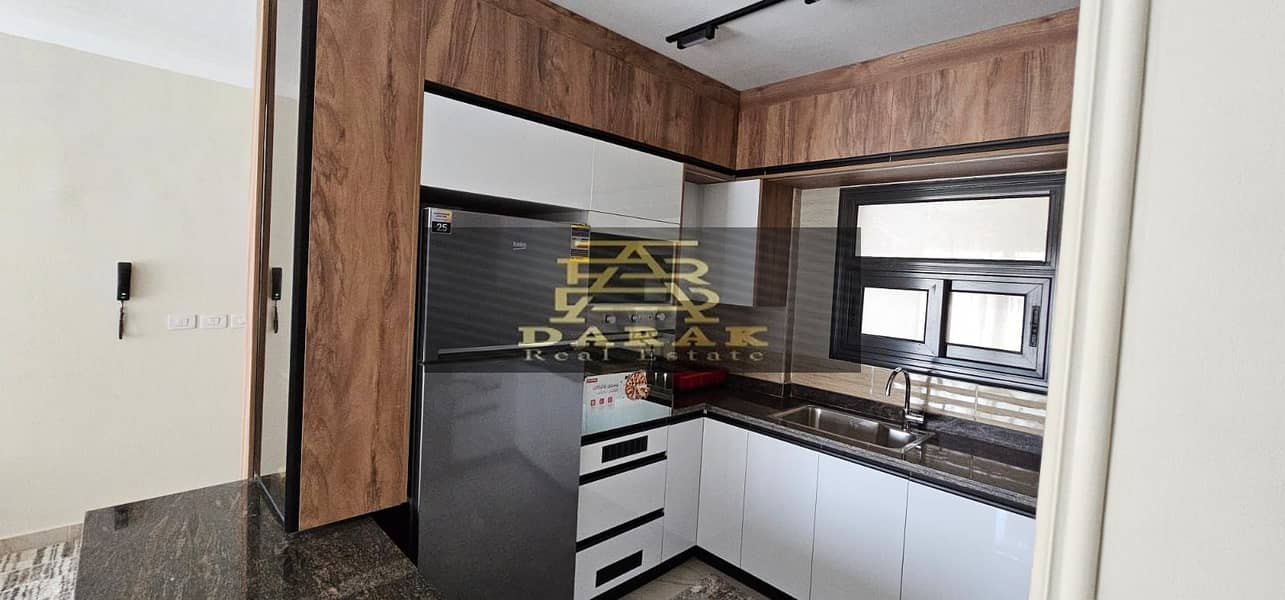 4 WhatsApp Image 2025-09-13 at 11.50. 45_b4e3d598. jpg