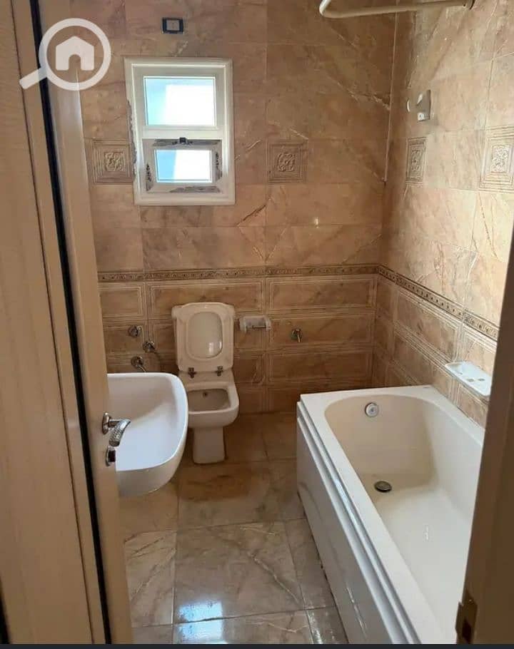 3 WhatsApp Image 2025-11-11 at 21.28. 47 (2). jpeg