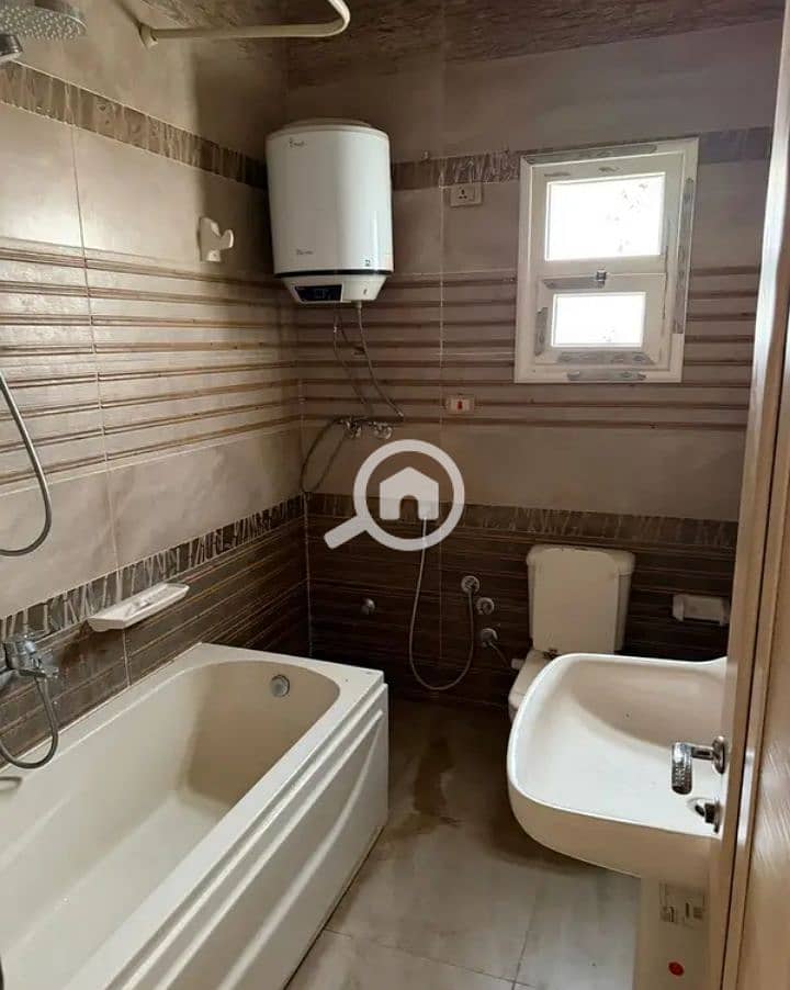 8 WhatsApp Image 2025-11-11 at 21.28. 45 (2). jpeg