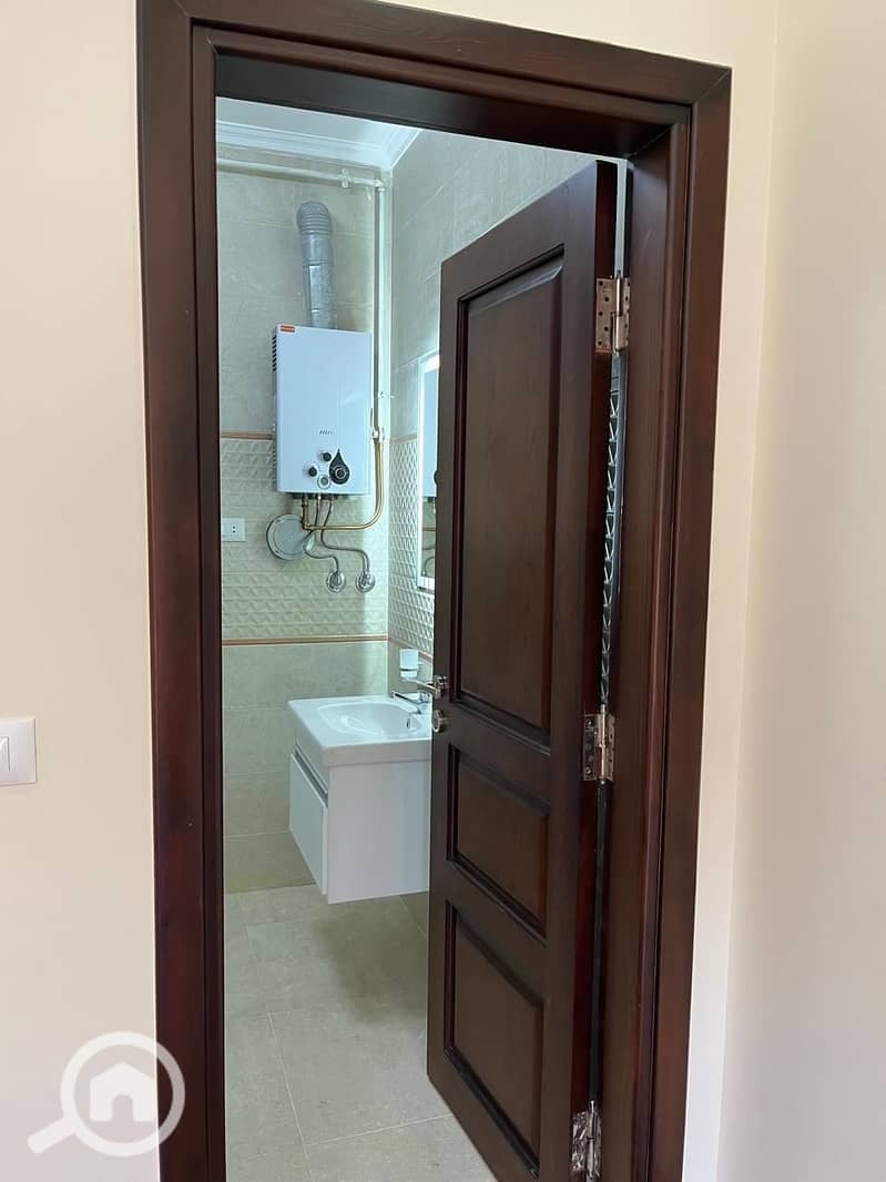 17 WhatsApp Image 2025-11-12 at 10.45. 12 AM (3). jpeg