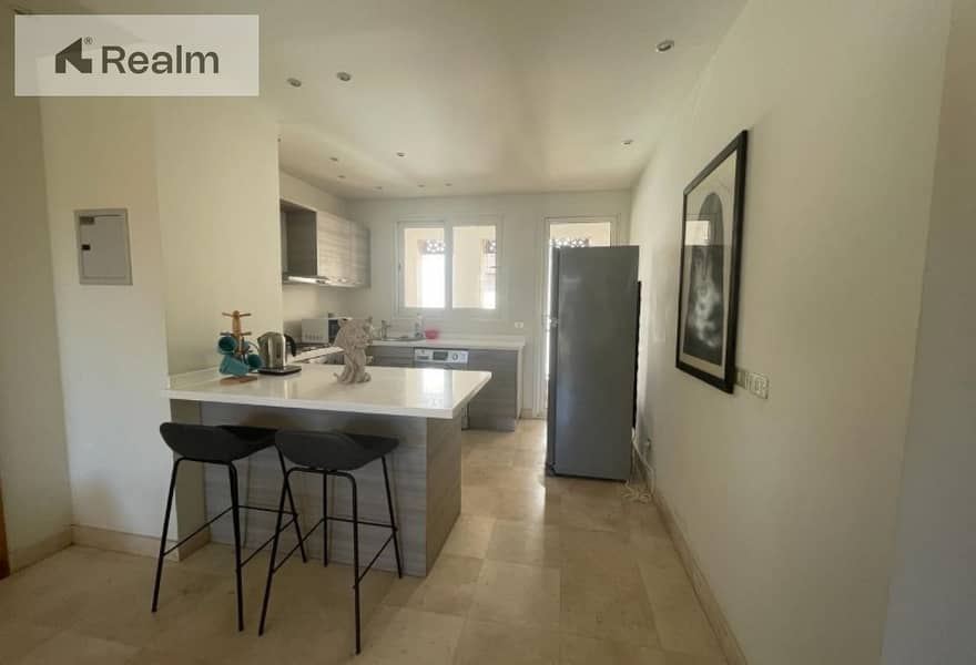 5 3885c9c5-ae06-4c0d-9675-9eb80f2c4f67. jpg