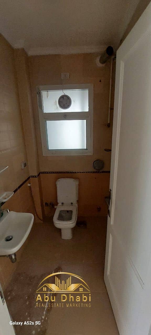 4 a1610d45-ca81-4292-9bae-1036706a163e. jpg