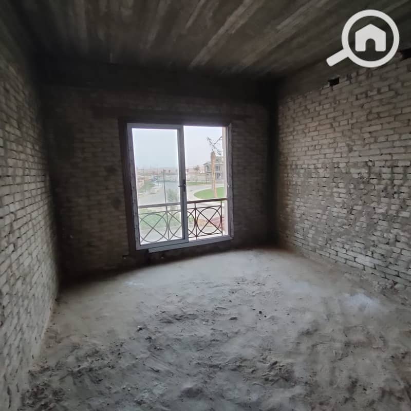 8 bff99c24-e4bb-4b38-81e5-5a93a9e55028. jpg