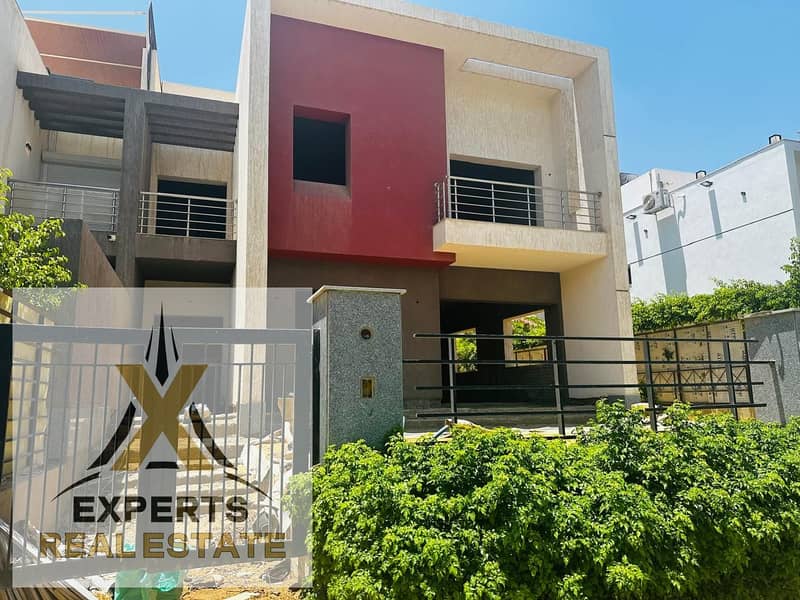 2 cec30e3f-c4e8-4628-bcd4-e0c93bea2d7d. jpg