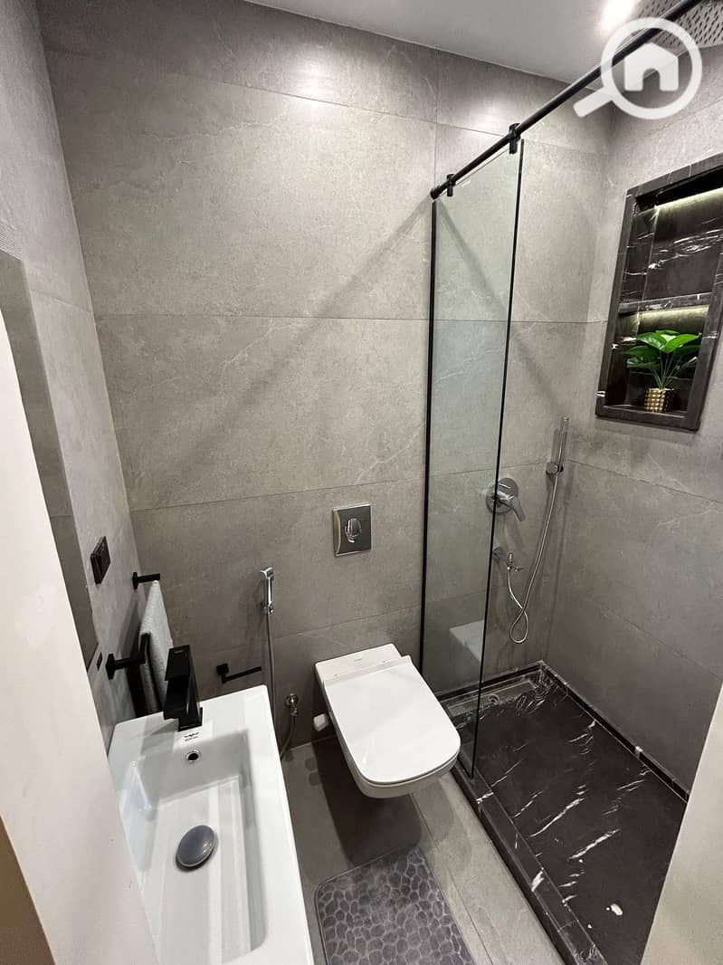 4 WhatsApp Image 2025-11-12 at 11.35. 03 AM. jpeg