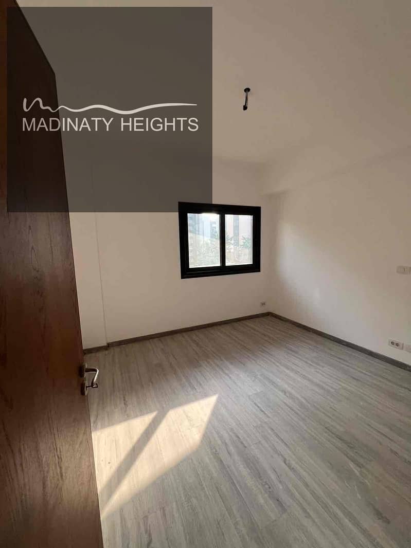 4 3ab7758c-4950-4ffd-8286-4795724f47db. jpg