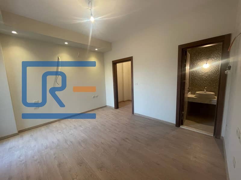 7 WhatsApp Image 2025-11-11 at 12.30. 07 PM. jpeg