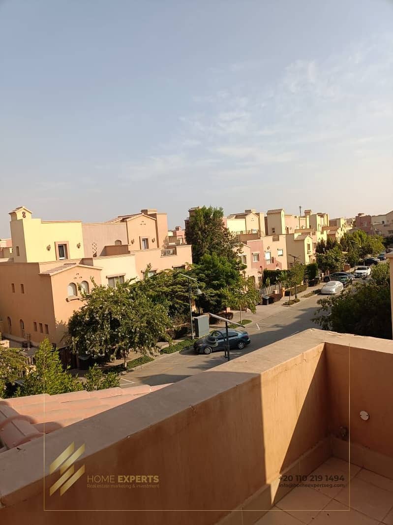 2 2e37a91e-01e3-48a2-b09b-5424194a929e. jpg