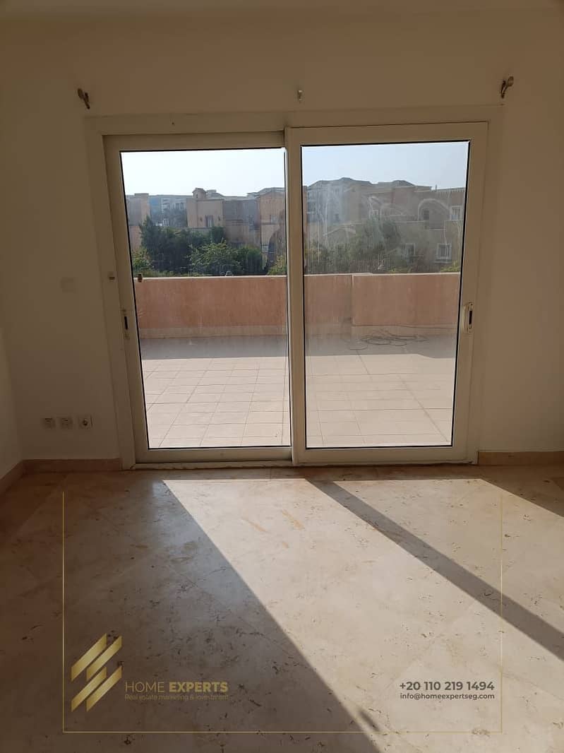 10 451b9b70-2759-471e-b5b0-a3a08baa00b1. jpg