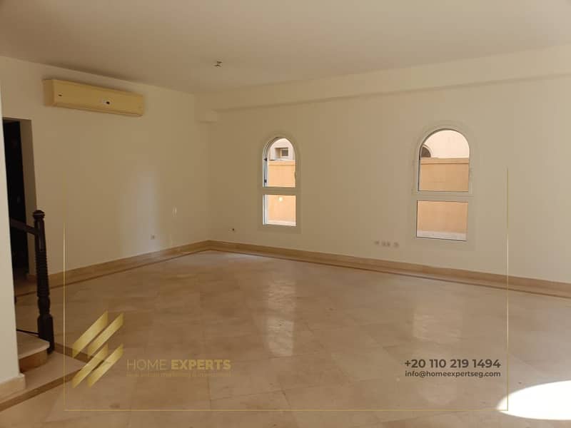 19 d19ff10c-3773-4a0a-9073-f8c129cf4965. jpg