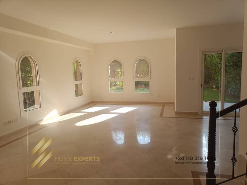 24 ffa8a521-dc20-4b8d-bd1b-2f046900ebd8. jpg