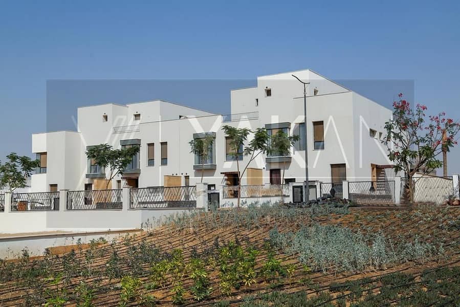 11 WhatsApp Image 2025-10-14 at 15.44. 20. jpeg