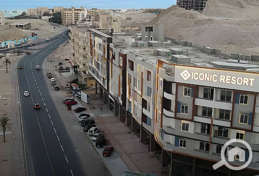 18 7901535-cb01do. jpg