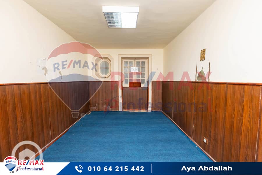 14 000000000 (2). jpg