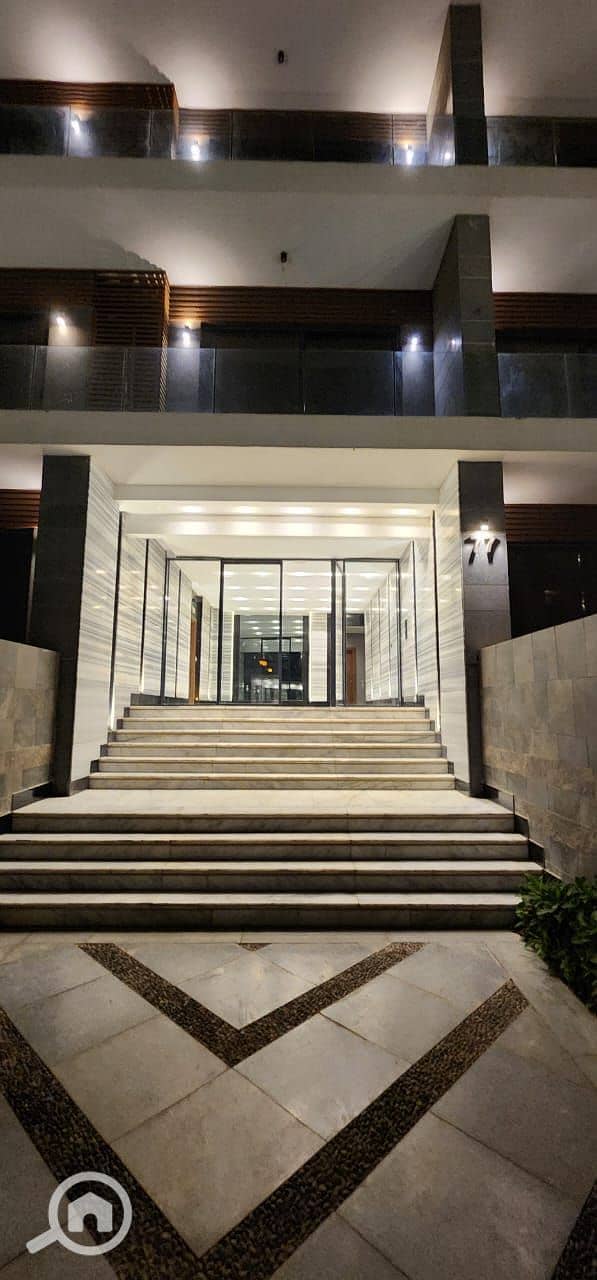 8 83438b1e-ab29-479f-95f2-95d2b411445a. jpg