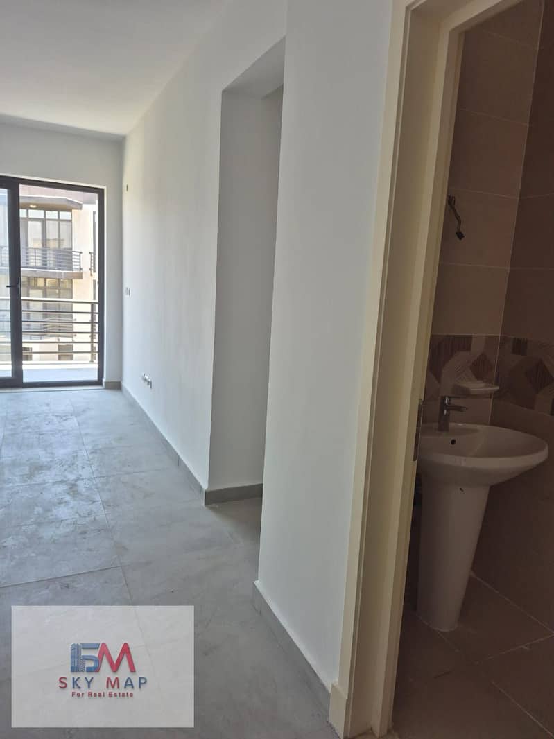 2 WhatsApp Image 2025-10-22 at 2.51. 39 PM (2). jpeg