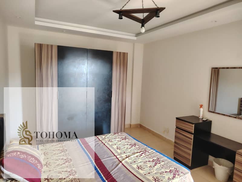 2 b2440438-e7e4-4b6e-aded-df9a284f1d69. jpg