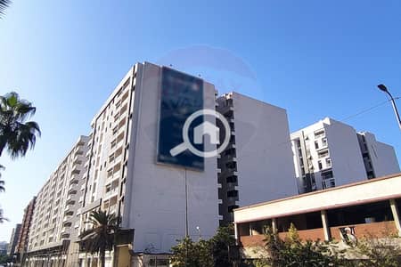 شقة 3 غرف نوم للايجار في سموحة، الإسكندرية - 1. jpg