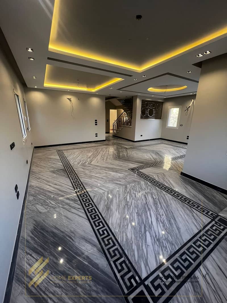 2 2a0994ab-f552-48ab-a277-feae19995690. jpg