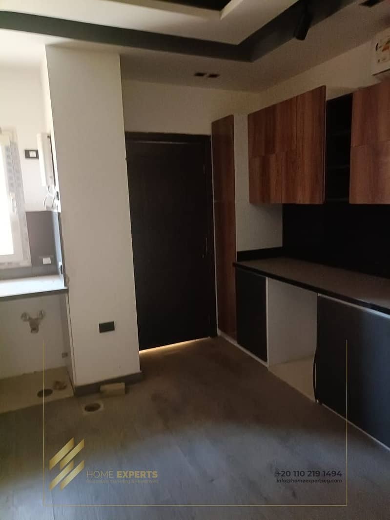 11 13118c72-b9bb-4241-851e-4c937edef439. jpg