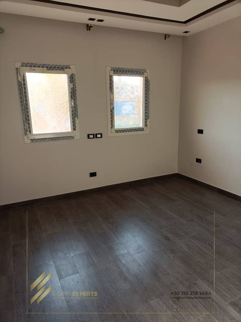 12 1a7ad22a-da39-4664-8498-f6abe3a7e9a6. jpg