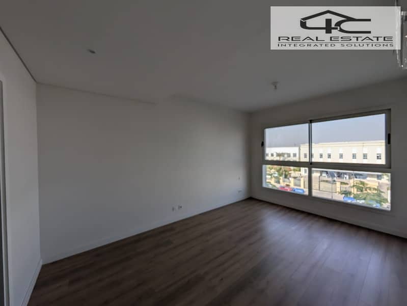 8 WhatsApp Image 2025-11-10 at 3.59. 23 PM (2). jpeg