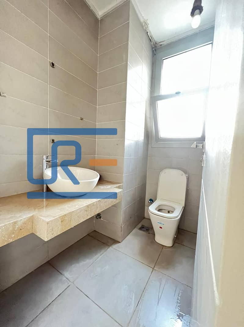 12 WhatsApp Image 2022-11-20 at 17.01. 32 (1). jpeg