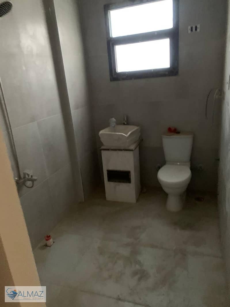 7 WhatsApp Image 2025-11-12 at 11.46. 32 AM. jpeg