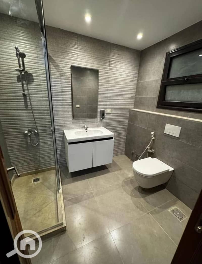 6 WhatsApp Image 2025-10-21 at 3.28. 58 PM (2). jpeg