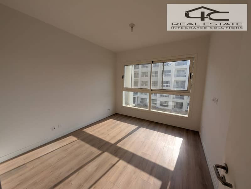 2 WhatsApp Image 2025-11-10 at 3.59. 13 PM (1). jpeg