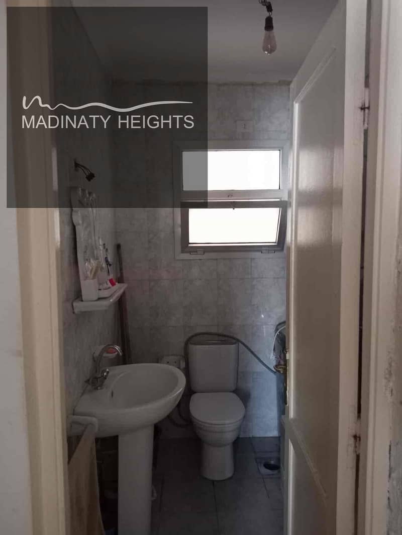 12 fd1b389d-0abe-4734-a3bc-c88ac0efcd13. jpg