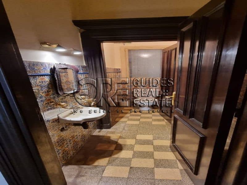 10 d90949c1-8b43-4053-a24a-2e5412e118fa. jpg