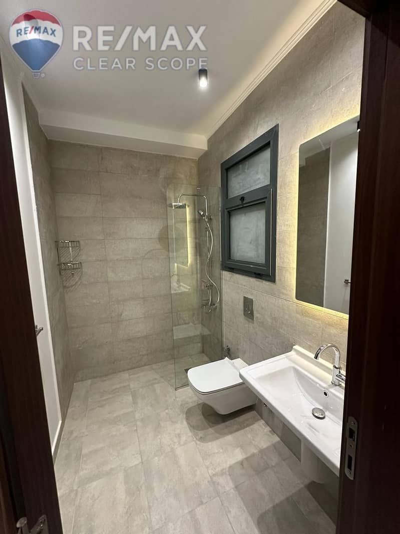 4 003bc24b-8907-4210-b6fa-b8834f88cfa2. jpg