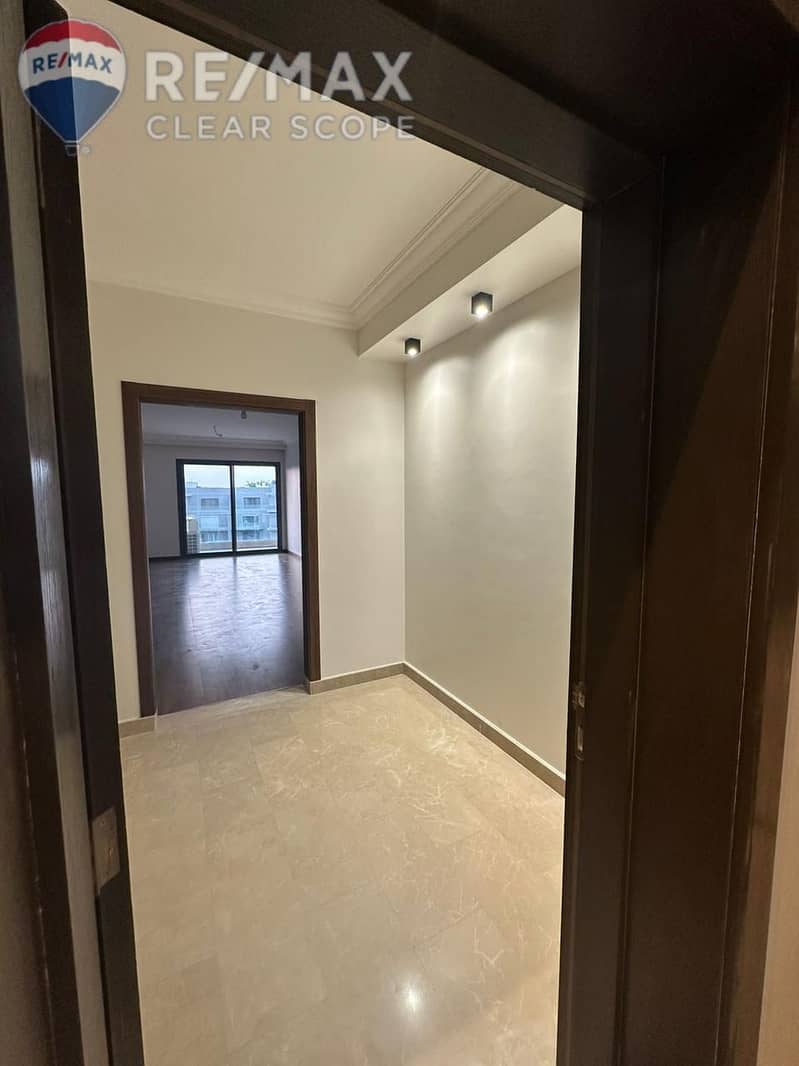 5 3c5fca2d-b71b-47f9-a4ae-eb8a41b69698. jpg