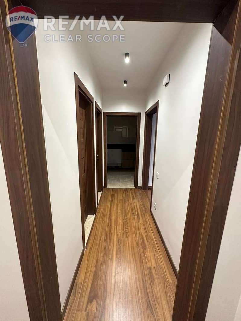 6 3e620ef6-d602-45dc-9d1d-ac42982965d6. jpg