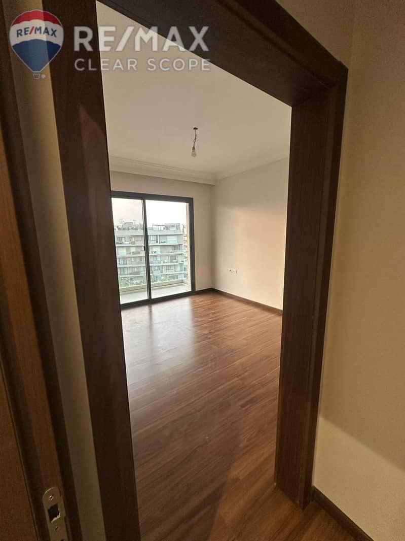 13 74073eeb-866c-4318-bfa4-7b8cfe83aaa9. jpg