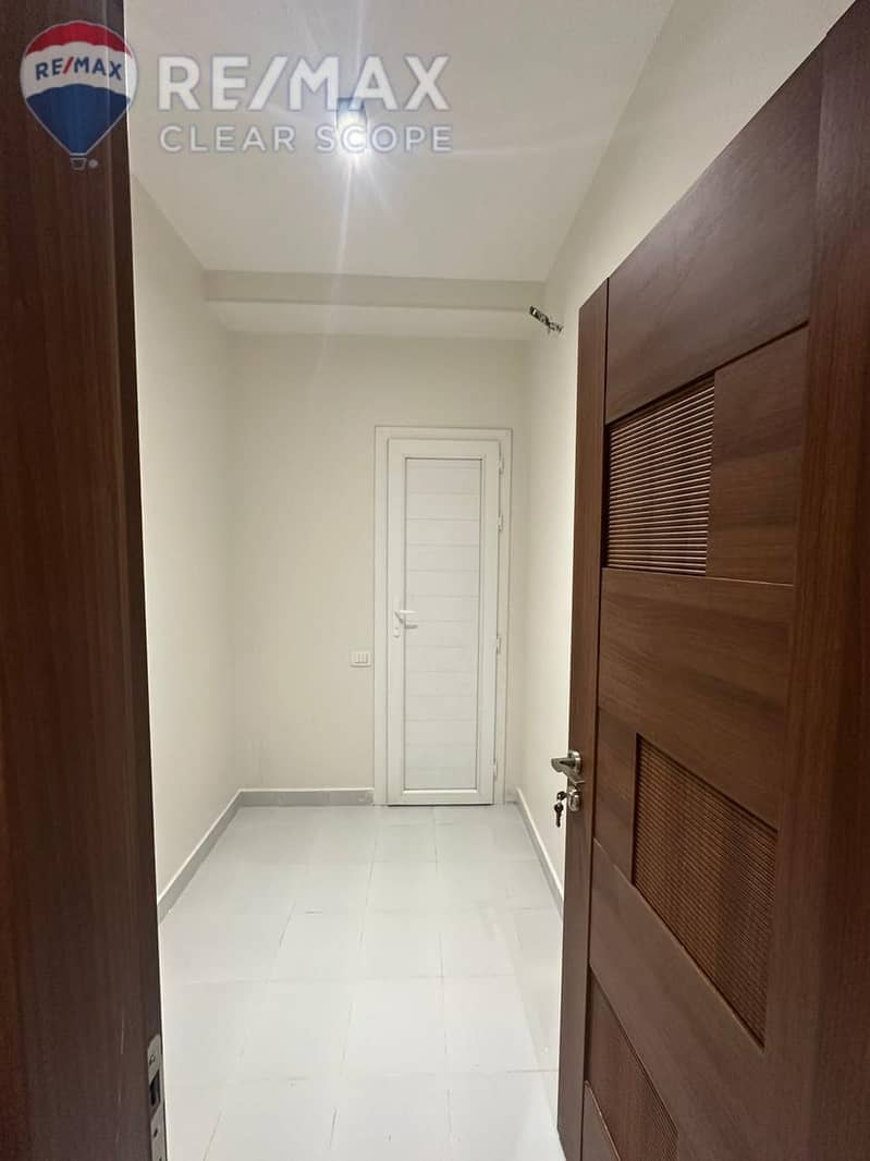 17 a921b3fe-9292-48b4-83f3-8788df2e5abd. jpg