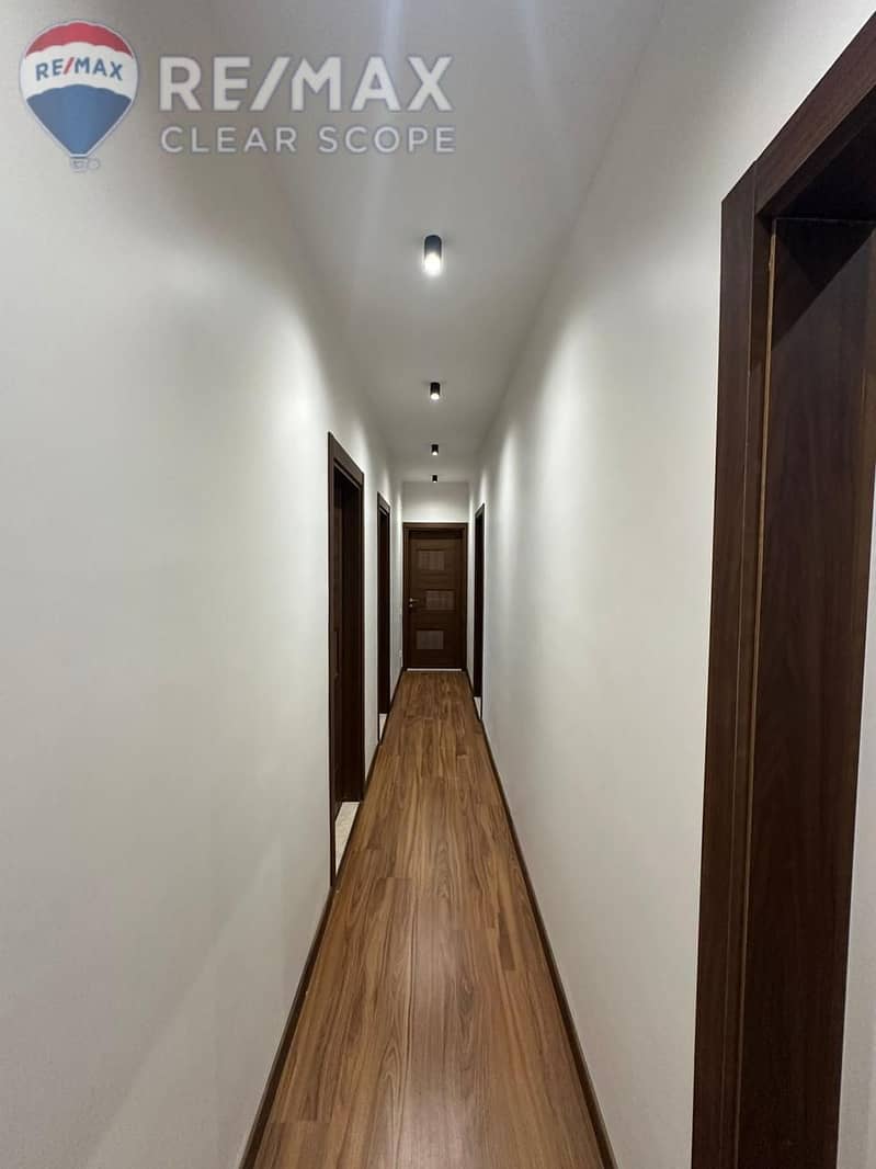 22 cce360de-bba7-45d4-88ee-6aa80c6222ca. jpg