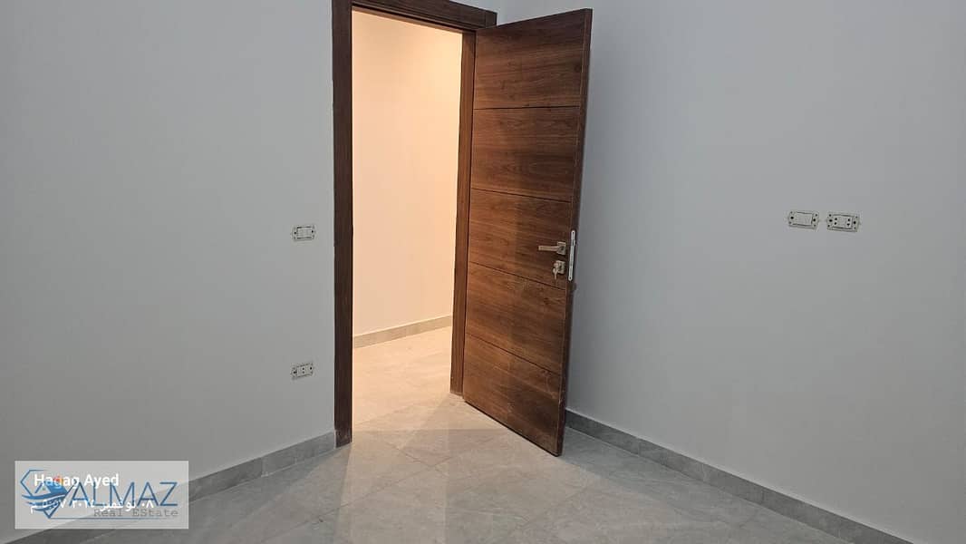 2 WhatsApp Image 2025-11-12 at 12.15. 20 PM. jpeg