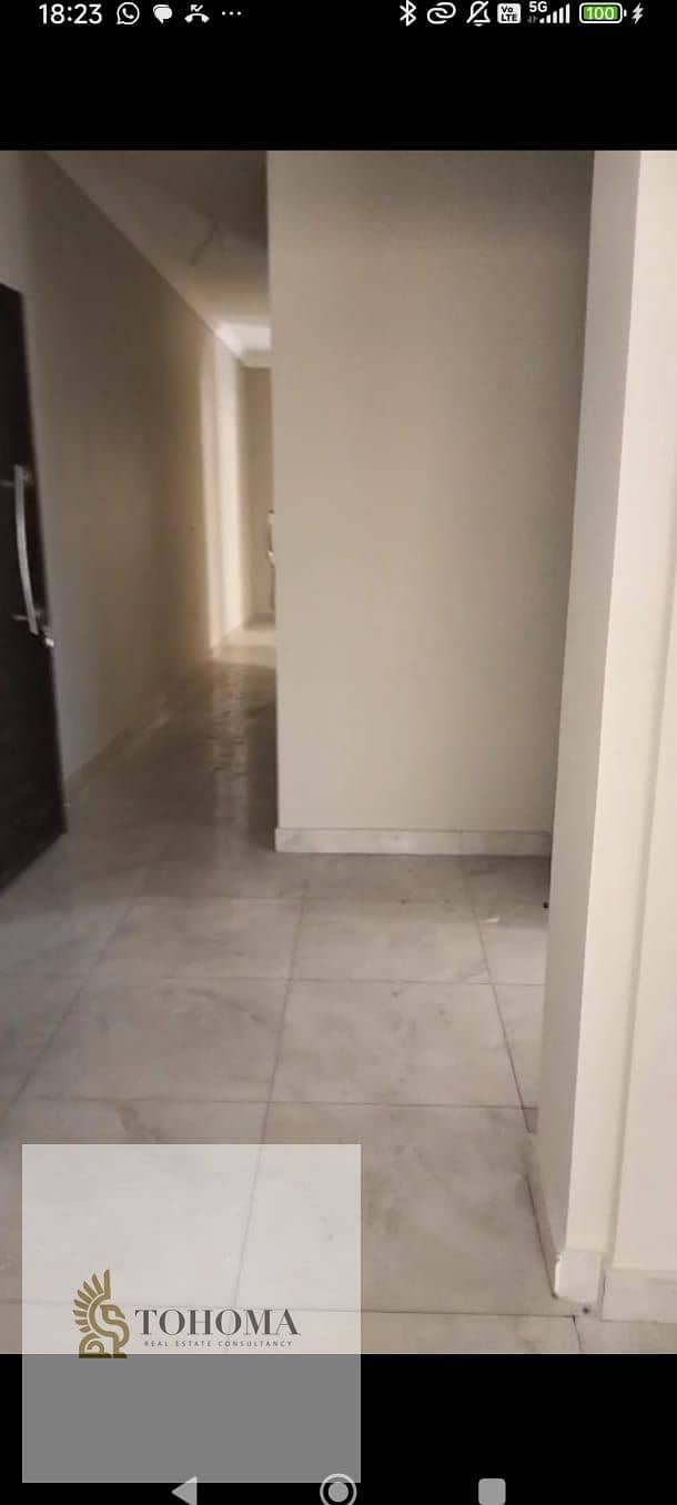 2 f5a40ec7-80db-4c31-a543-6e62b609bcfa. jpg