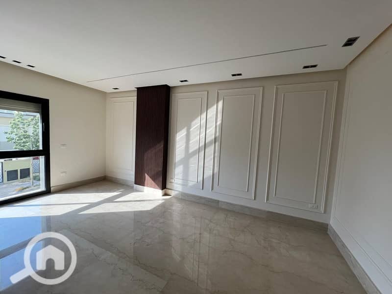 2 WhatsApp Image 2025-11-12 at 12.41. 07 PM. jpeg