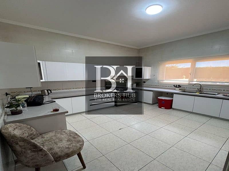 10 WhatsApp Image 2025-10-12 at 3.21. 50 PM. jpg