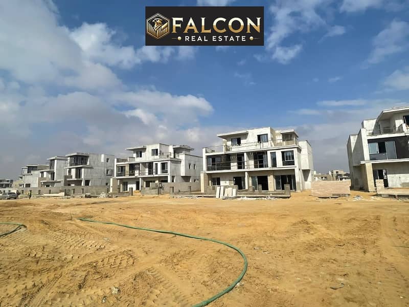 12 e3bb5ccb-4e36-4091-aaea-f55e2c36b169. jpg