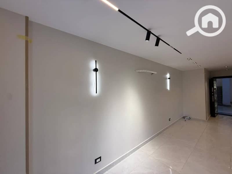 8 578817506_937445695575492_90985857968982503_n. jpg