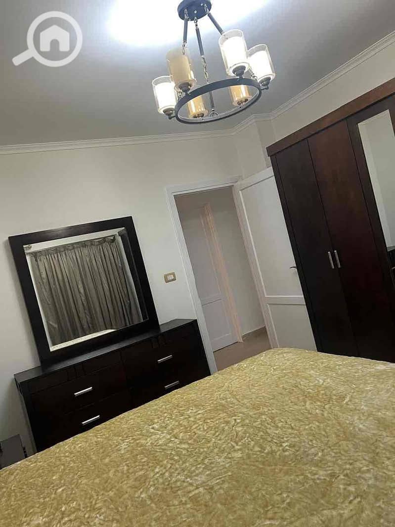 10 ae592ba4-cf8f-411d-a37e-ecd73803ccc6. jpg