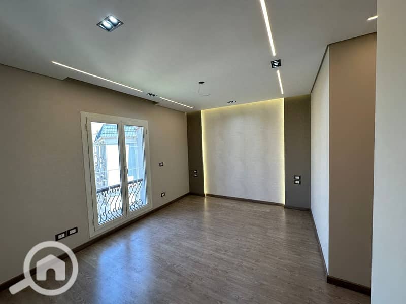 7 WhatsApp Image 2025-11-12 at 1.12. 12 PM (1). jpeg