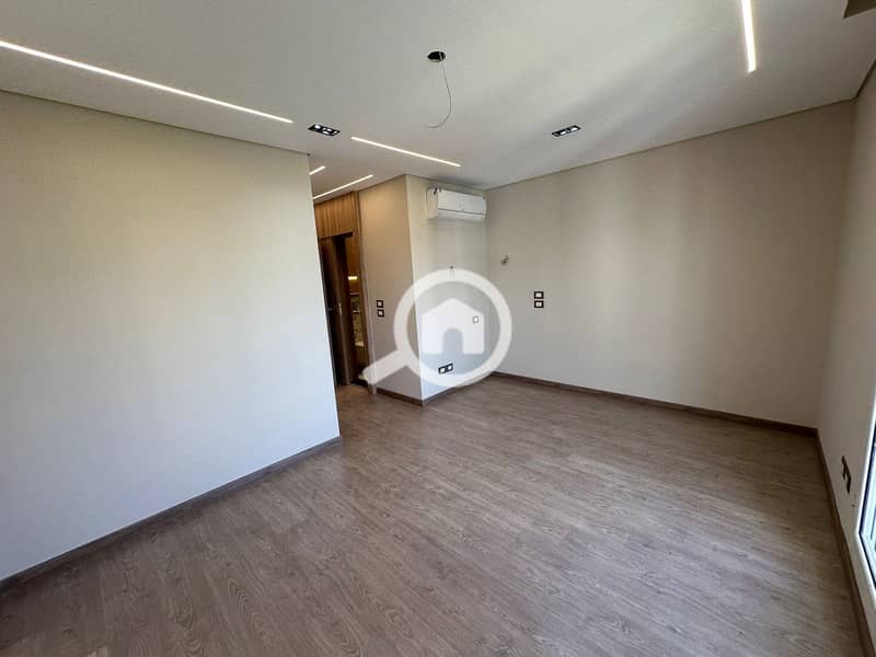 8 WhatsApp Image 2025-11-12 at 1.12. 12 PM (2). jpeg