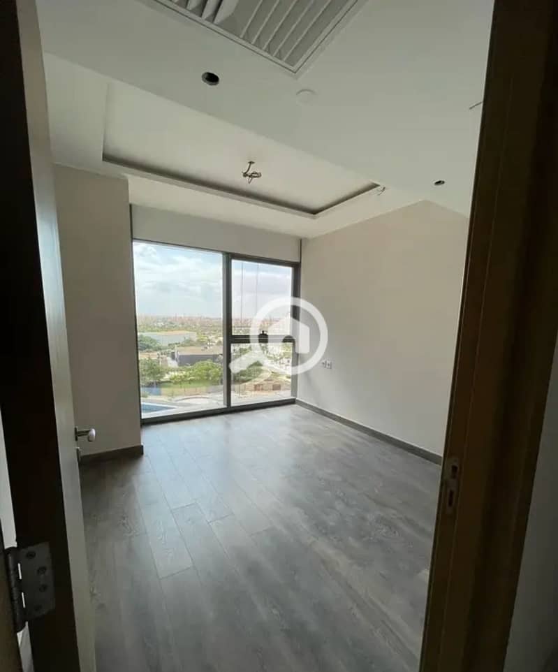 5 8c25552b-3c48-44c0-9680-0bd0ec90dcb5. jpeg