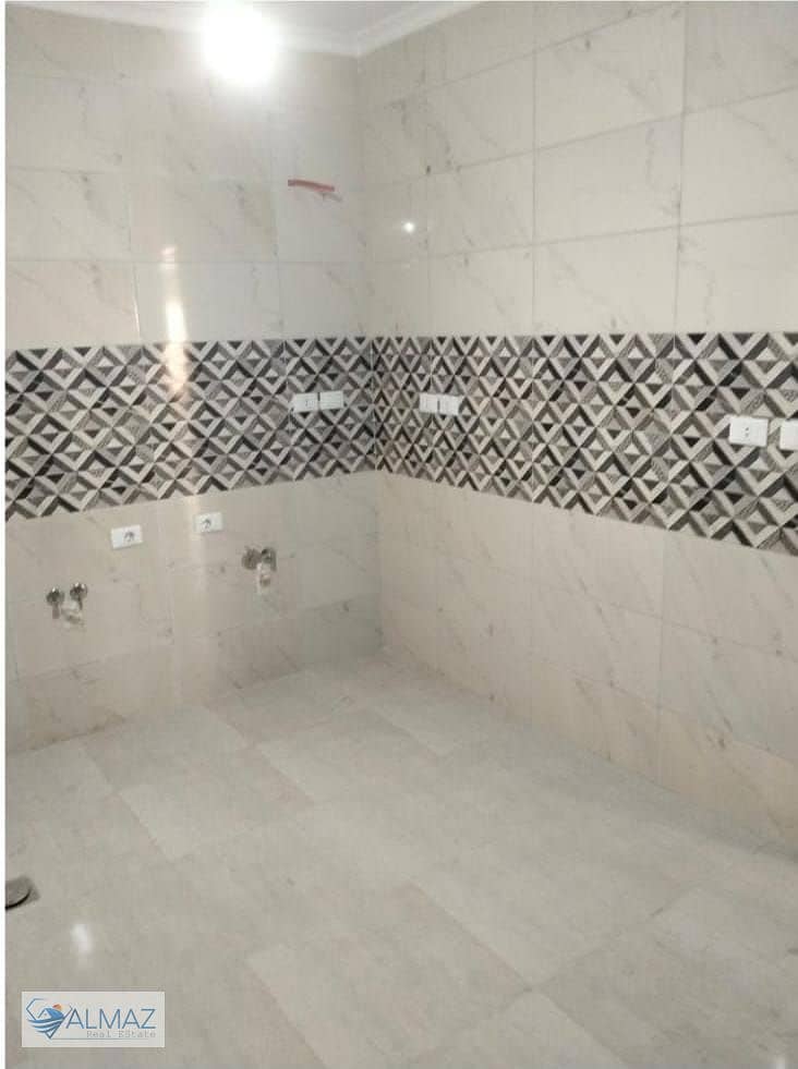 9 WhatsApp Image 2025-11-12 at 12.38. 35 PM. jpeg