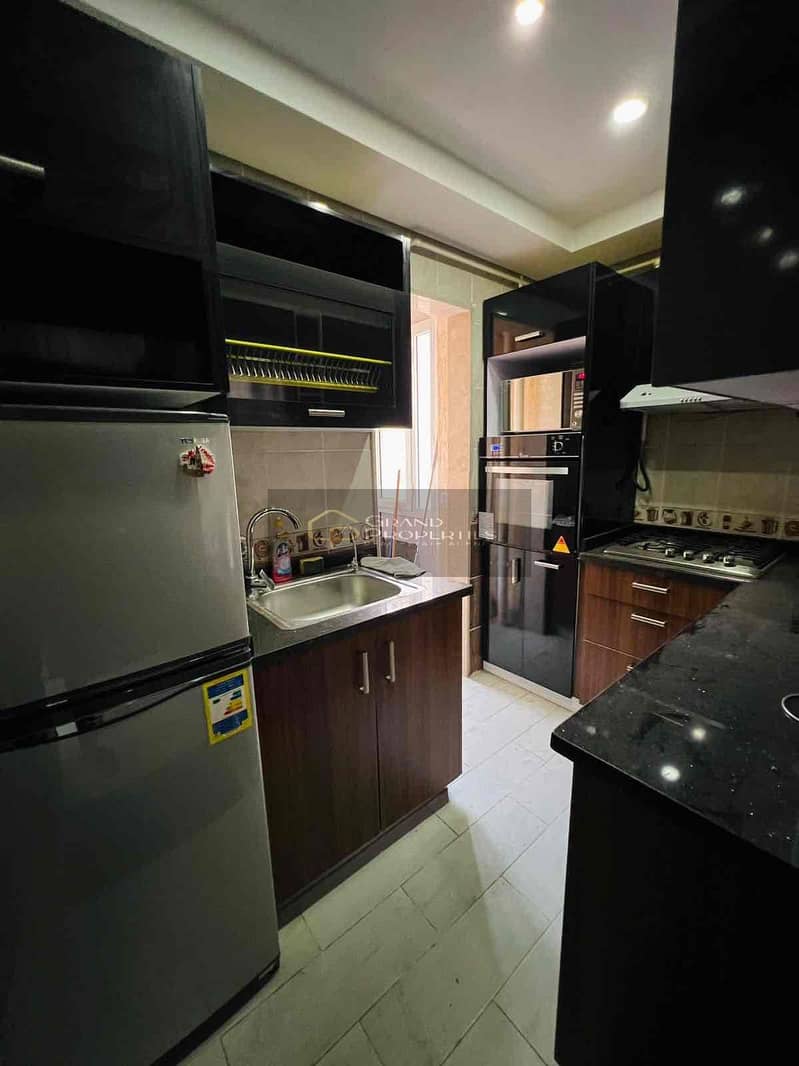 9 e5adaeb0-86e7-4cb9-ae21-b82f81c1a847. jpg